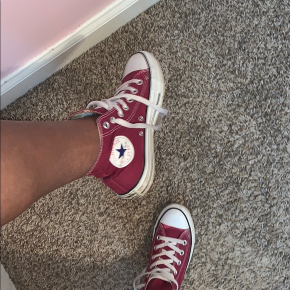 Converses - Picture 5 of 5